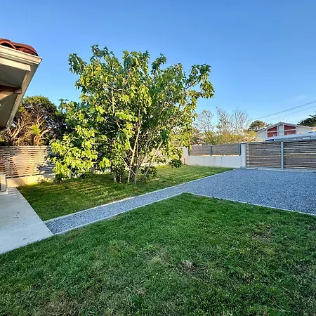 Maison 300m De L'ocean, 4 A 6 Personnes Ferienhaus *